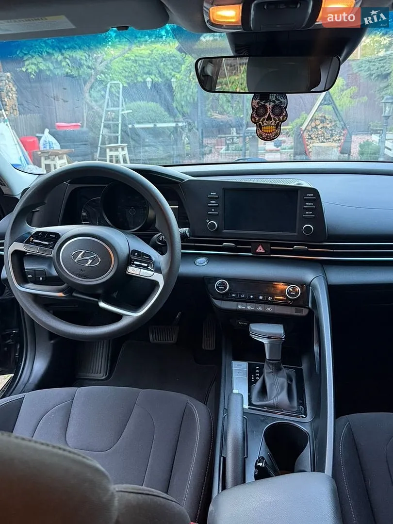 2022 Hyundai Elantra - мініатюра 8