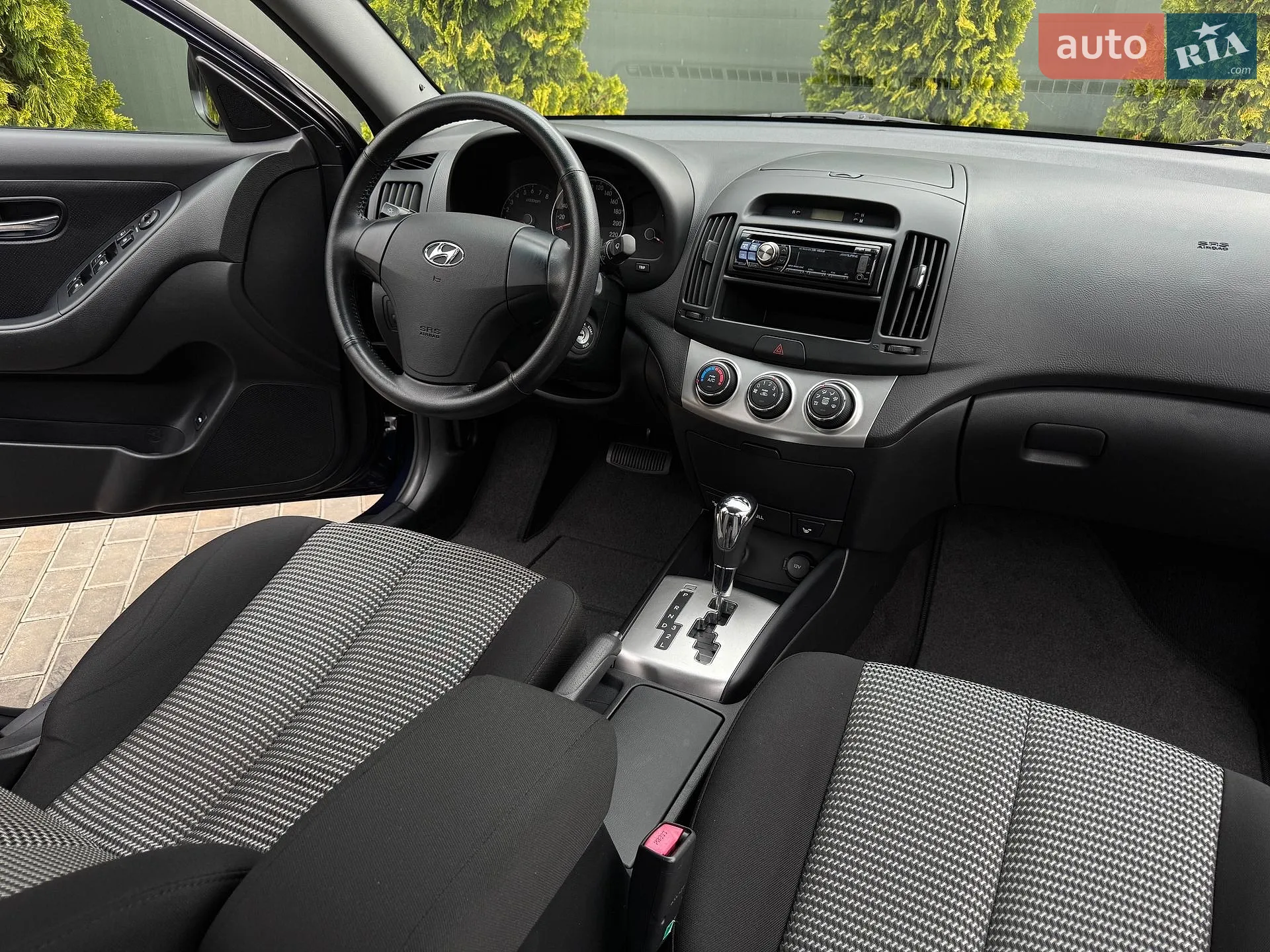2010 Hyundai Elantra - мініатюра 26
