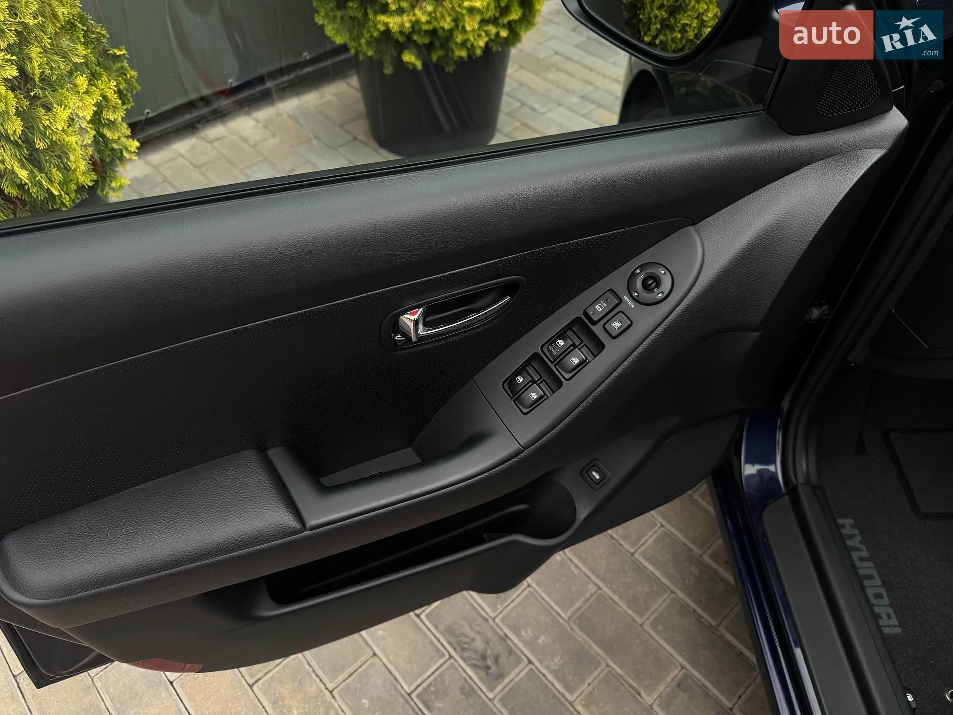2010 Hyundai Elantra - мініатюра 30