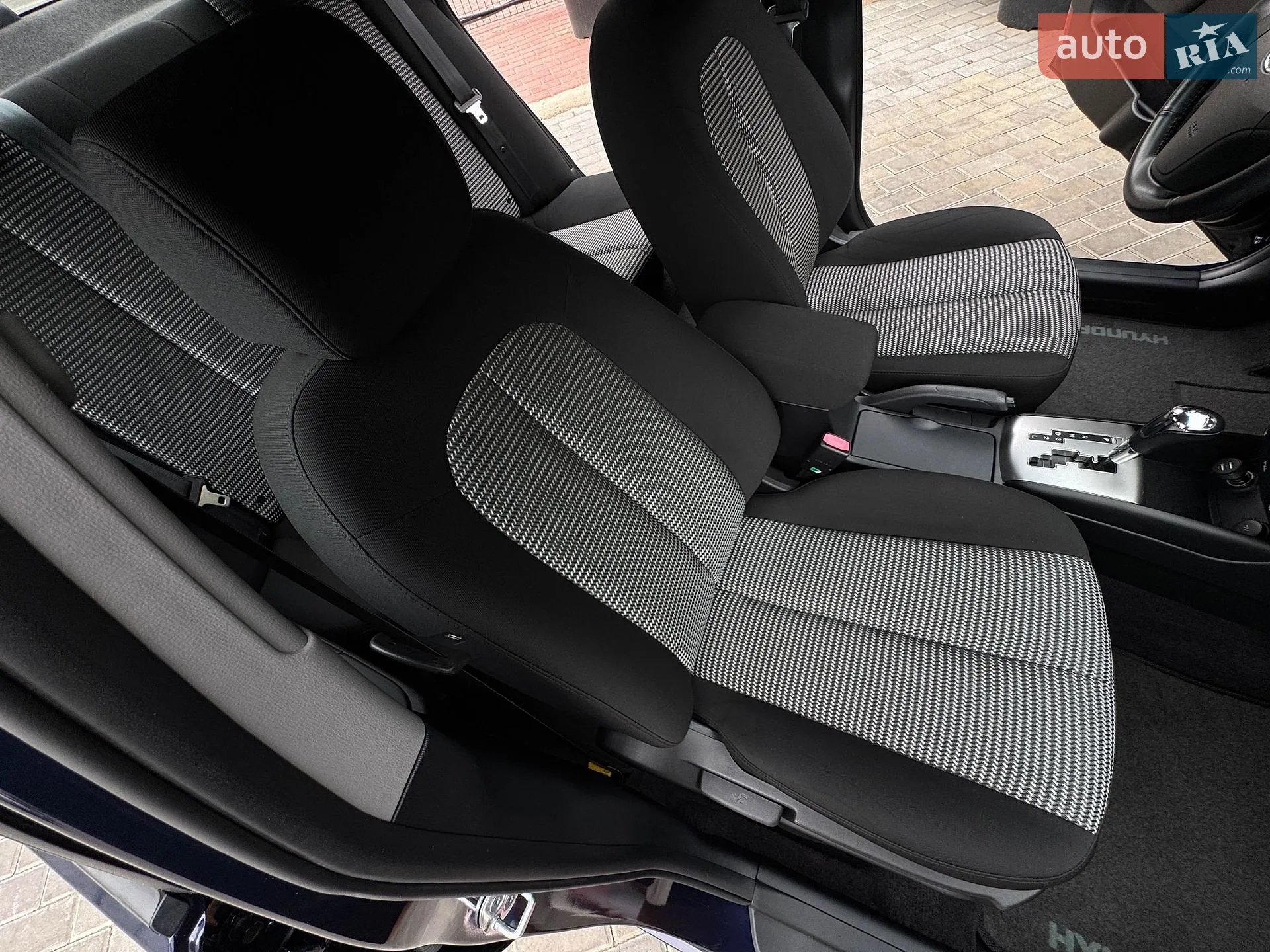 2010 Hyundai Elantra - мініатюра 54
