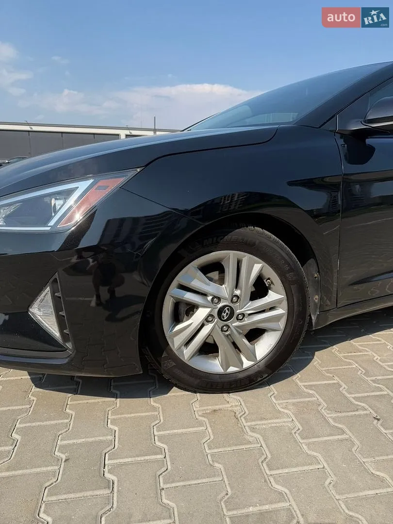 2019 Hyundai Elantra - мініатюра 11