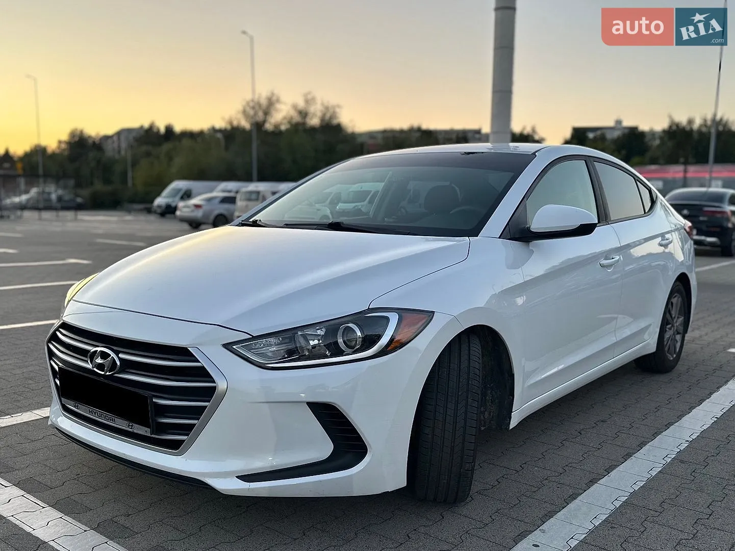 2017 Hyundai Elantra - мініатюра 2