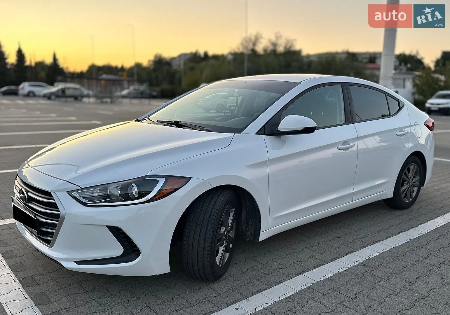 2017 Hyundai Elantra - мініатюра 3