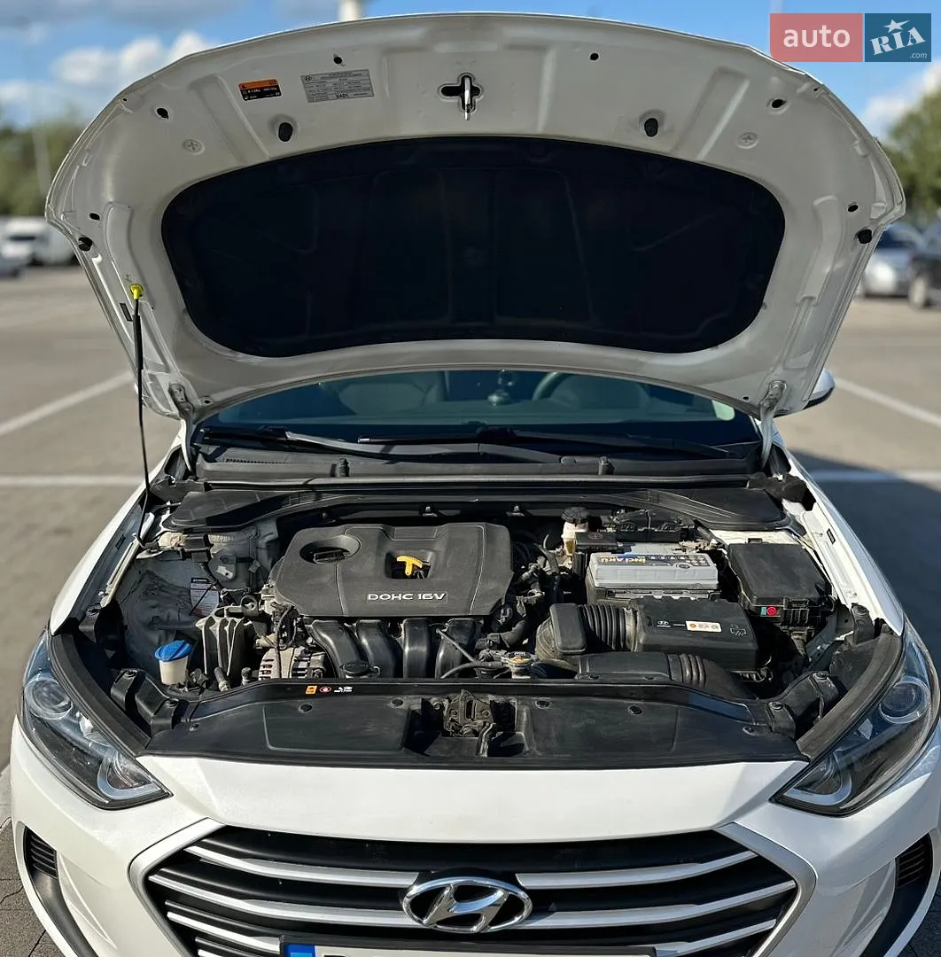 2017 Hyundai Elantra - мініатюра 11