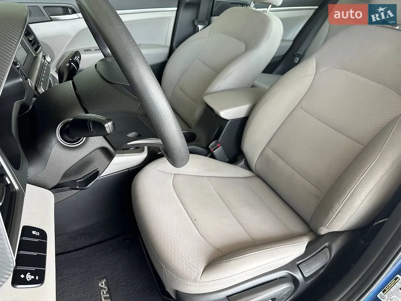 2018 Hyundai Elantra - мініатюра 11