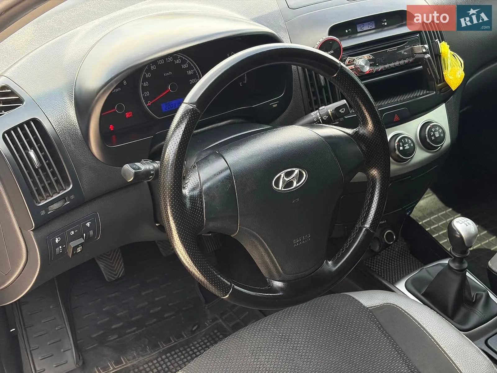 2011 Hyundai Elantra - мініатюра 17