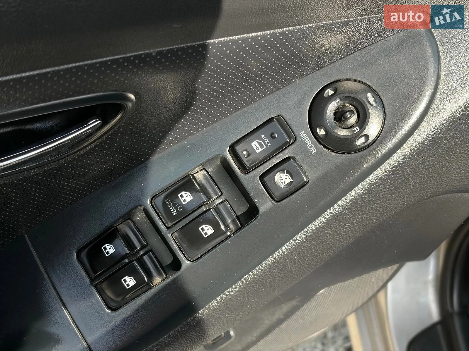 2011 Hyundai Elantra - мініатюра 19