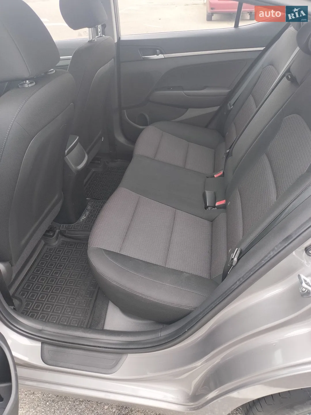 2020 Hyundai Elantra - мініатюра 12