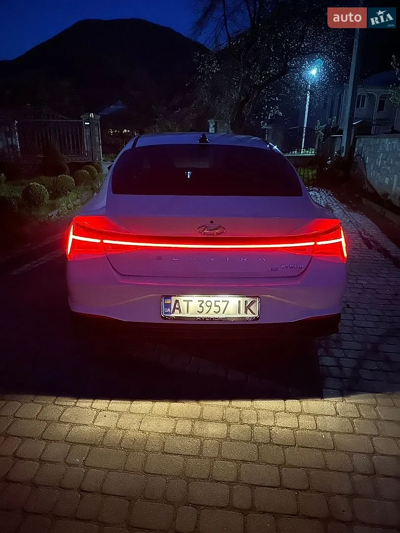 2022 Hyundai Elantra - мініатюра 12