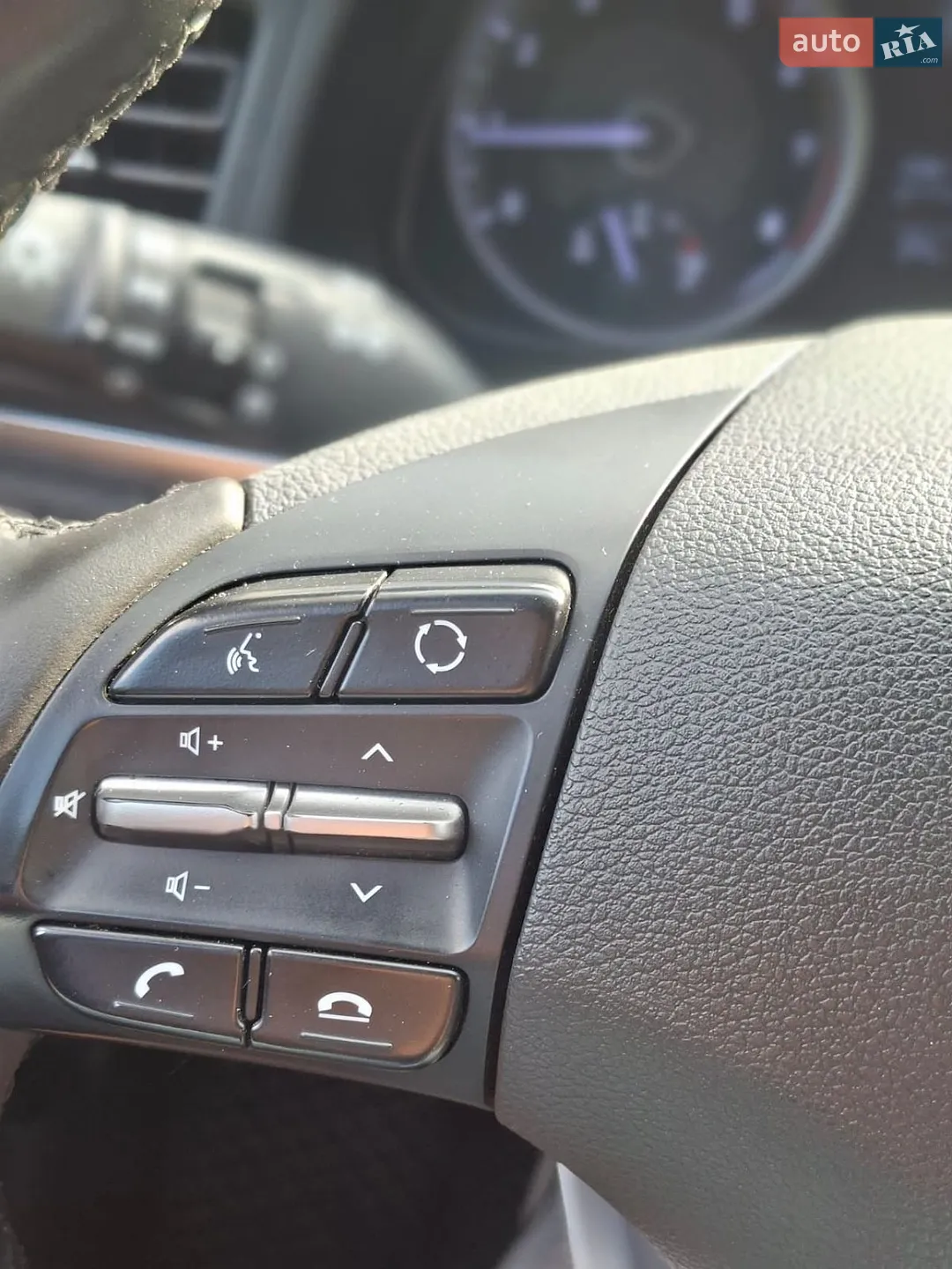 2019 Hyundai Elantra - мініатюра 17