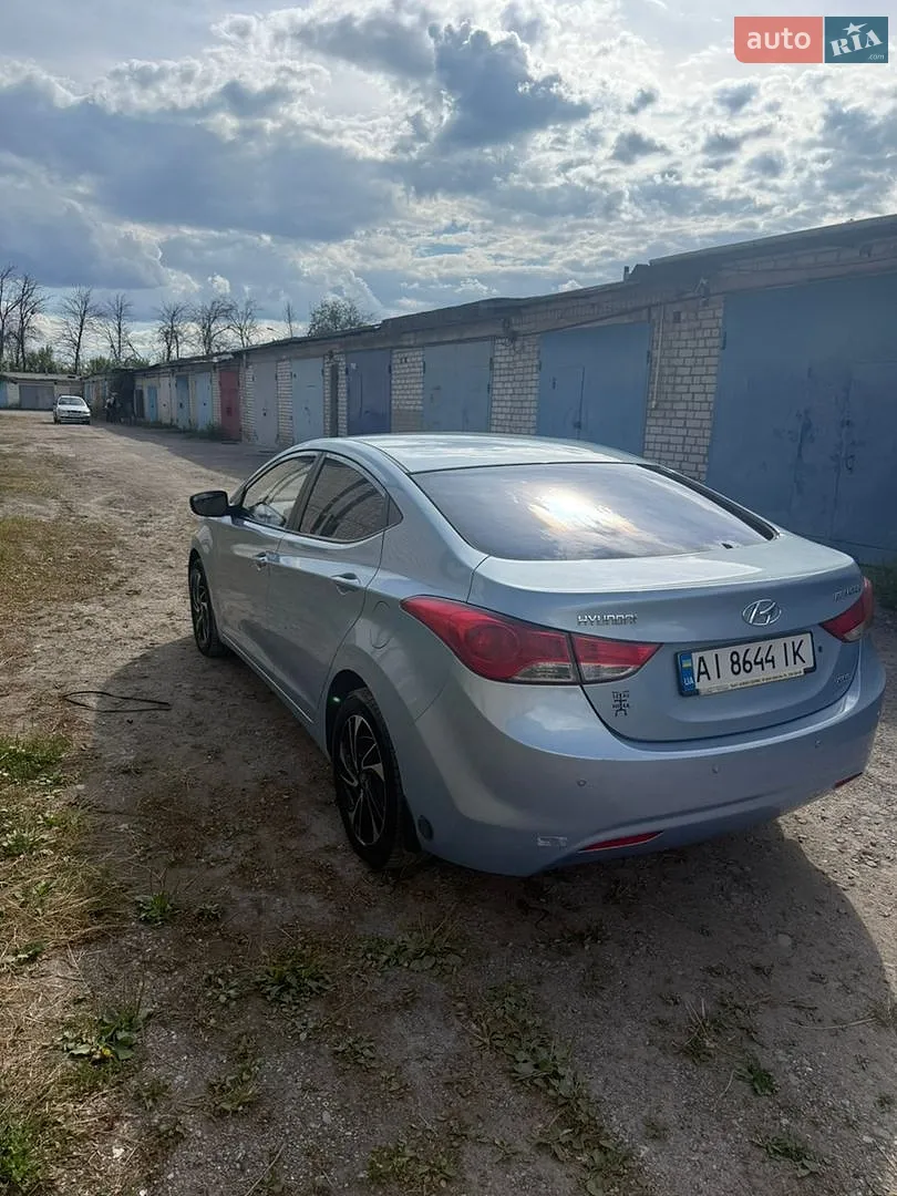 2013 Hyundai Elantra - мініатюра 6