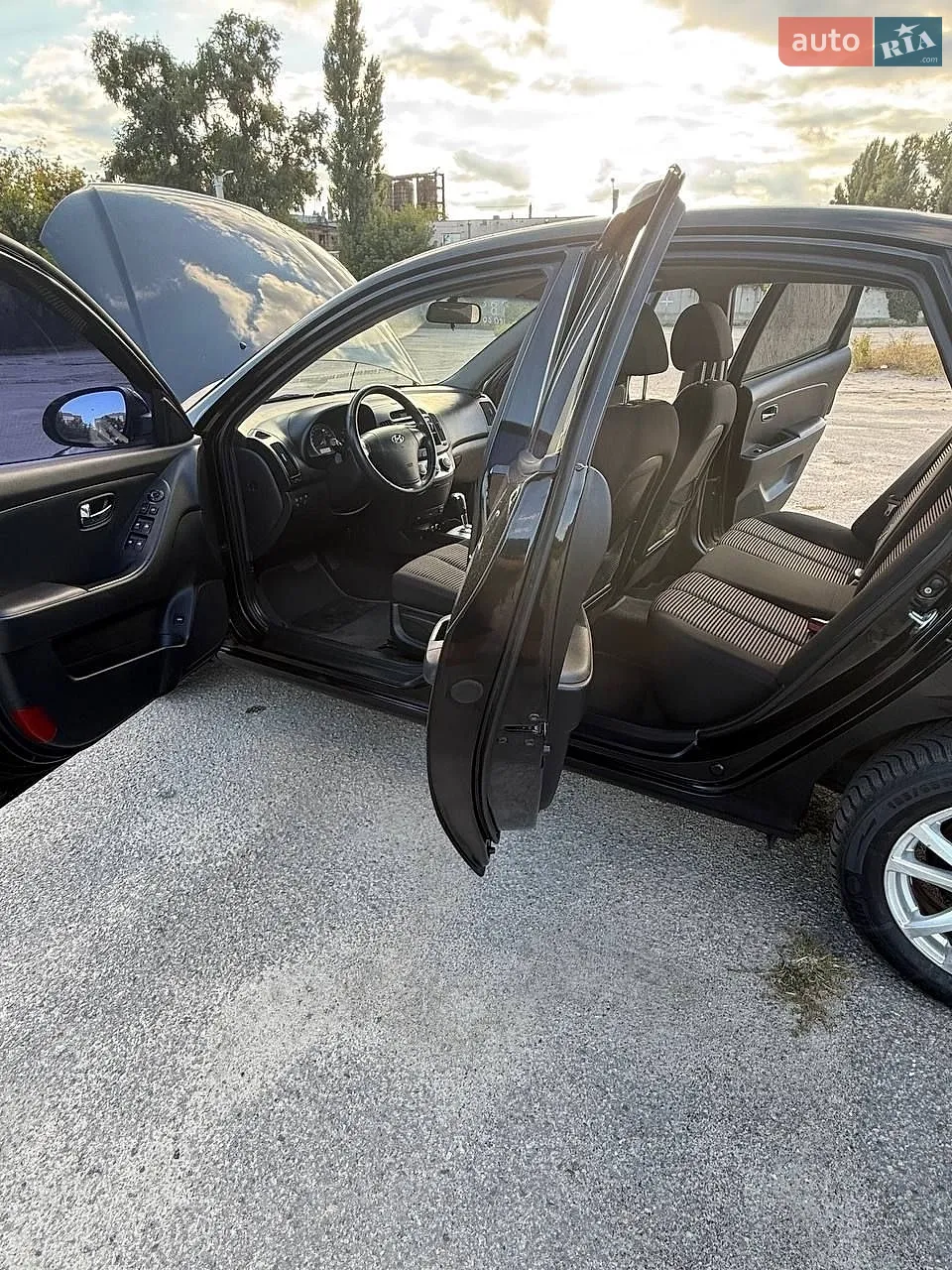 2010 Hyundai Elantra - мініатюра 11
