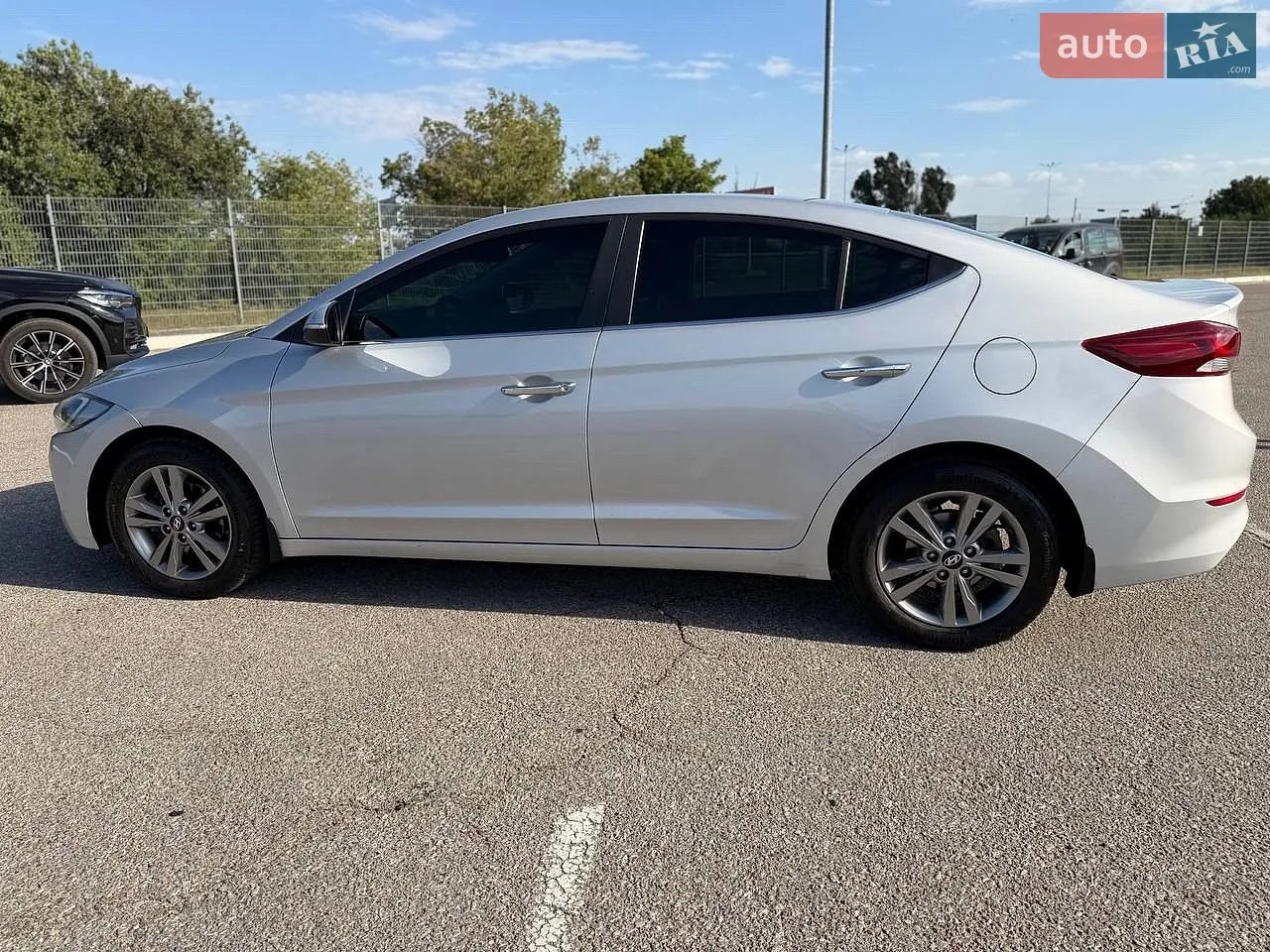 2017 Hyundai Elantra - мініатюра 4