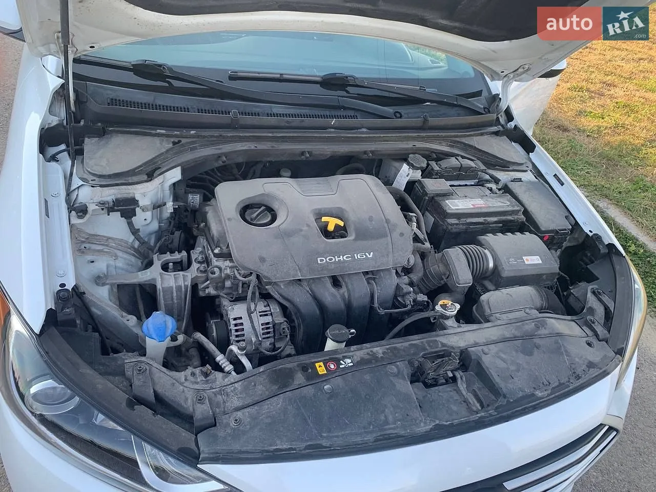 2018 Hyundai Elantra - мініатюра 23