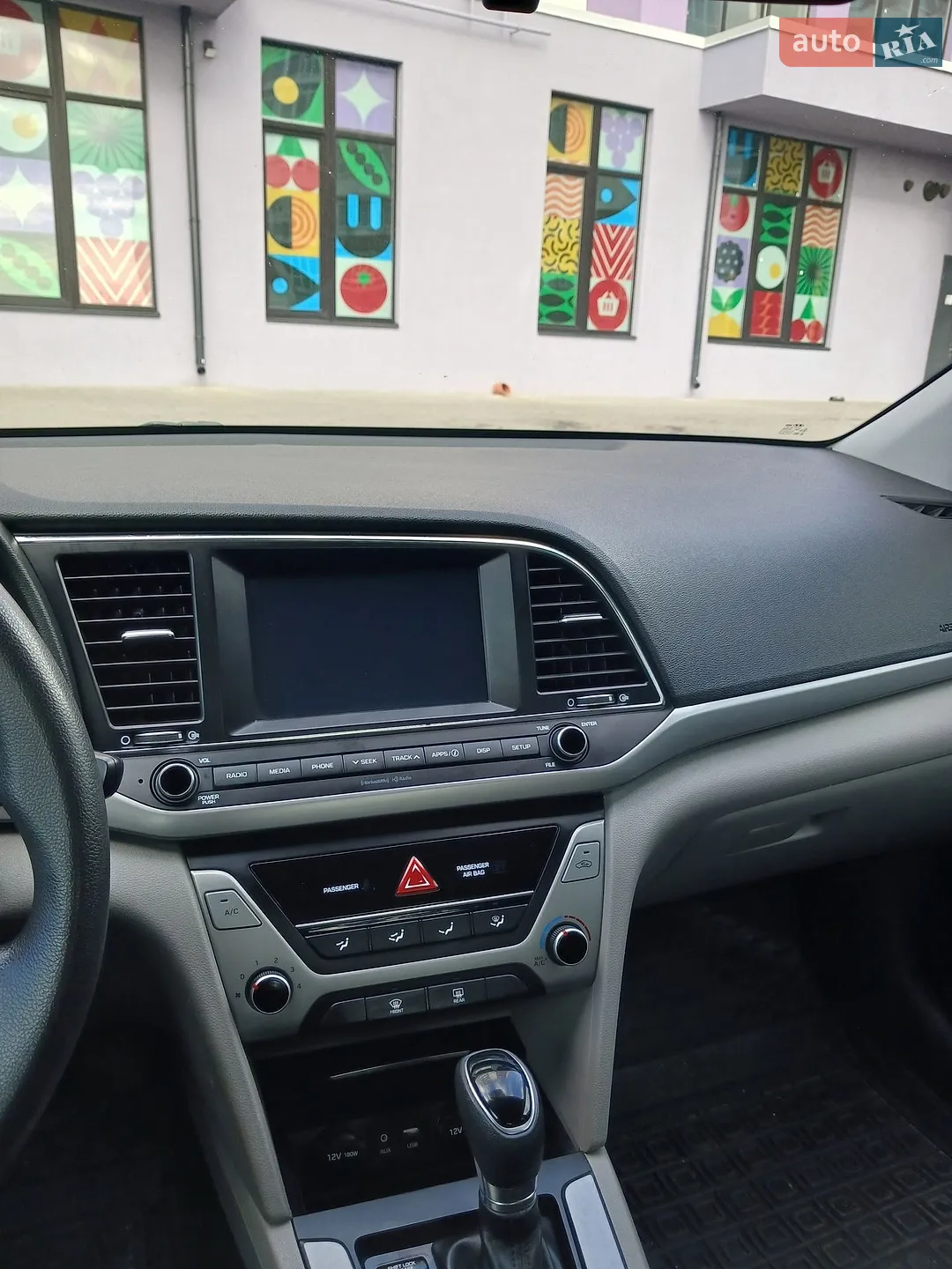 2018 Hyundai Elantra - мініатюра 12