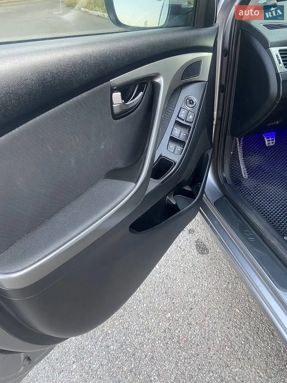 2011 Hyundai Elantra - мініатюра 8