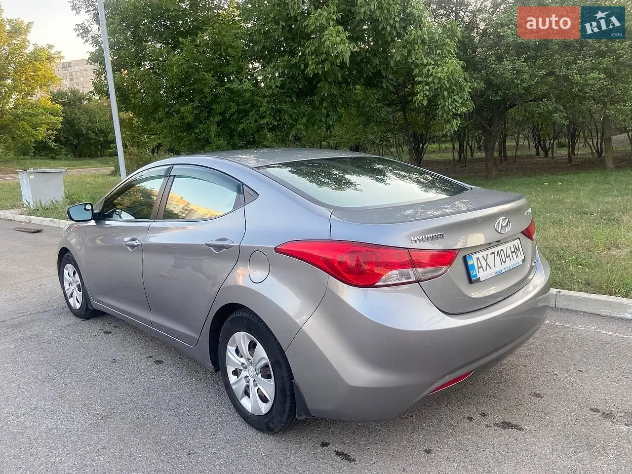 2011 Hyundai Elantra - мініатюра 11