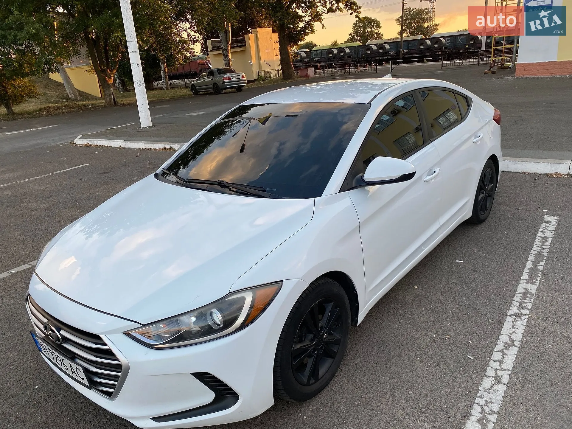 2018 Hyundai Elantra - фото 1