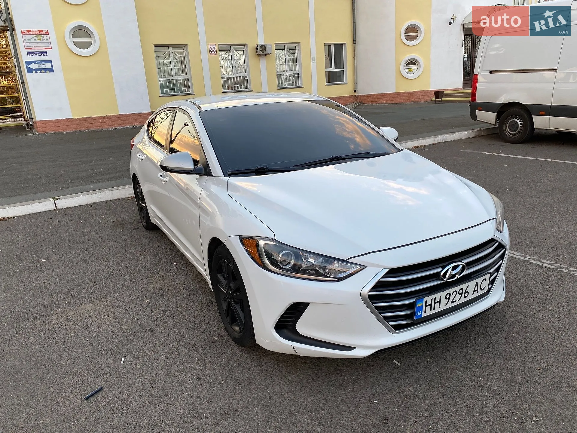 2018 Hyundai Elantra - мініатюра 5