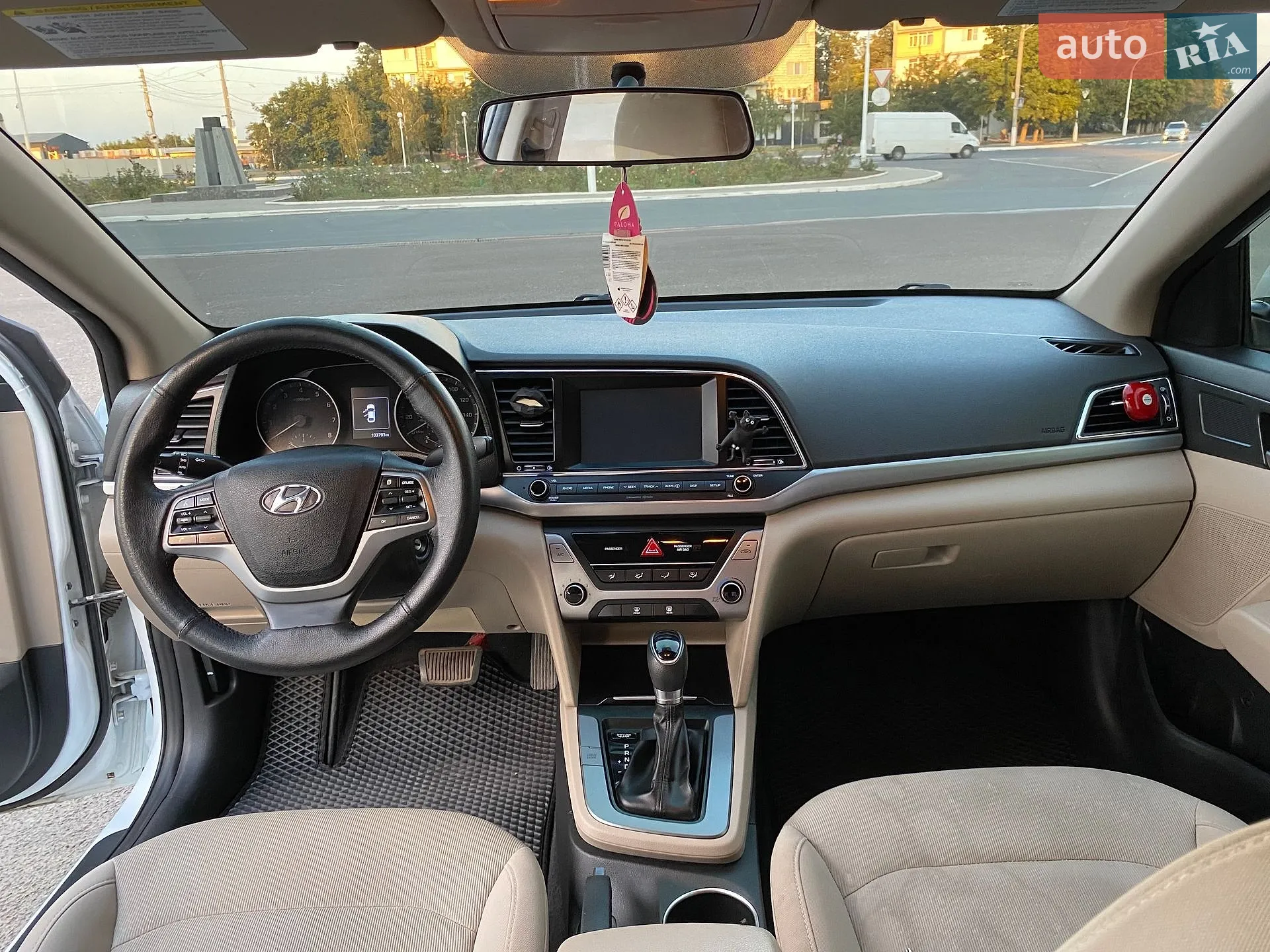 2018 Hyundai Elantra - мініатюра 8