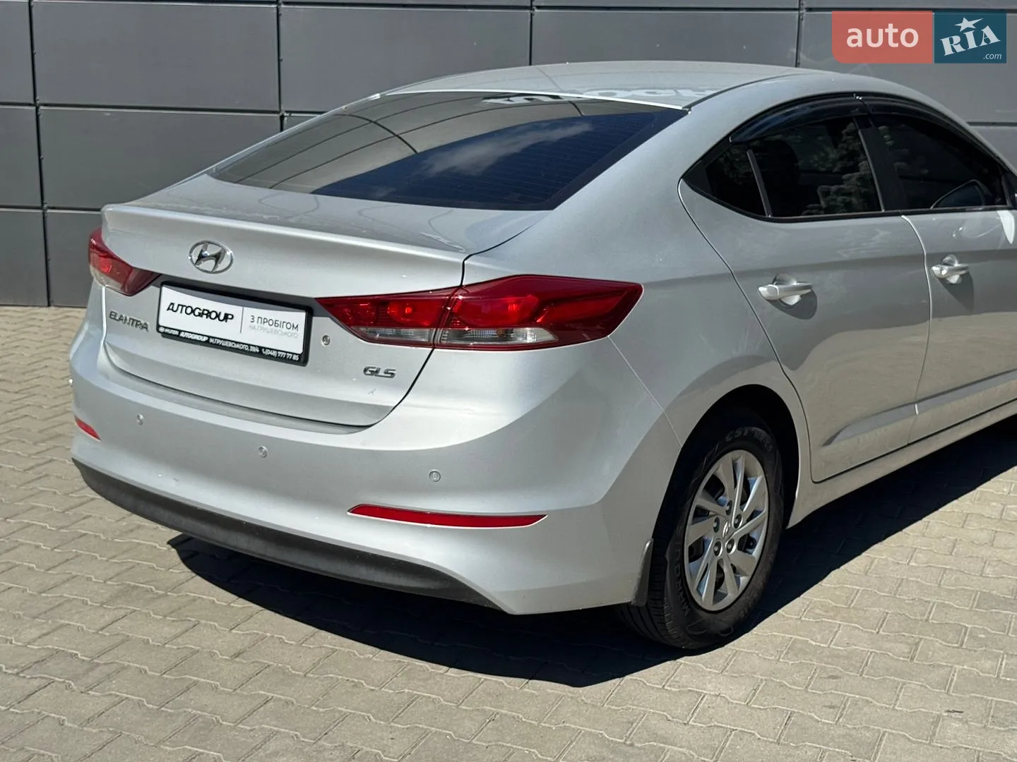 2016 Hyundai Elantra - мініатюра 16