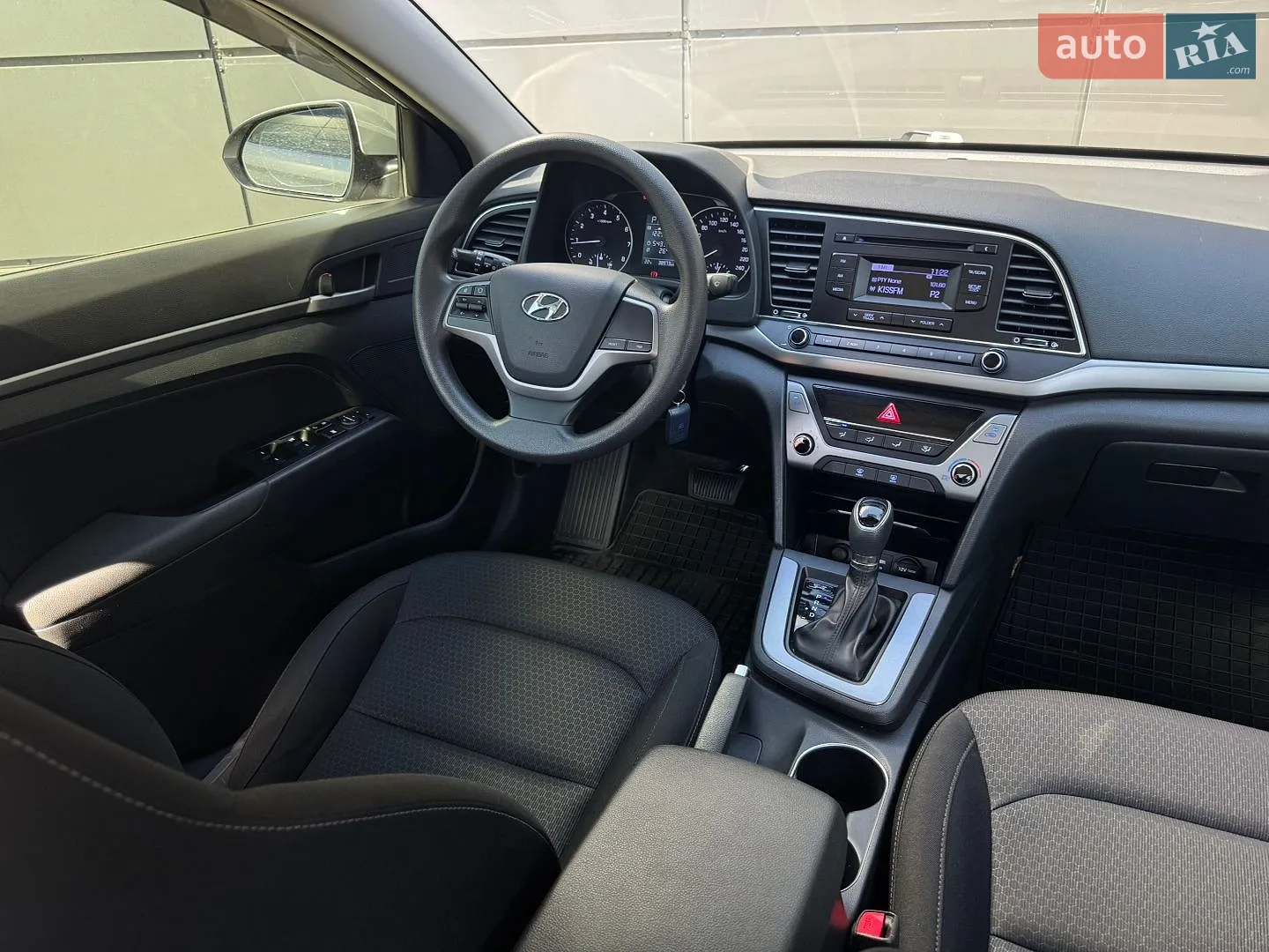 2016 Hyundai Elantra - мініатюра 35
