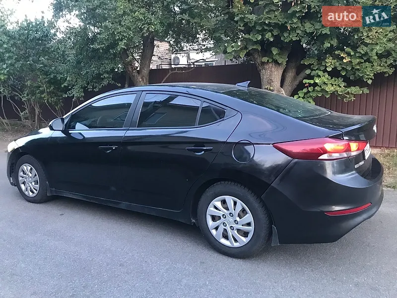 Hyundai Elantra