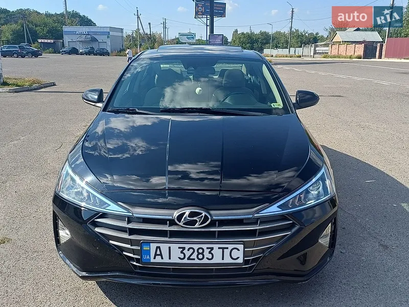 Hyundai Elantra