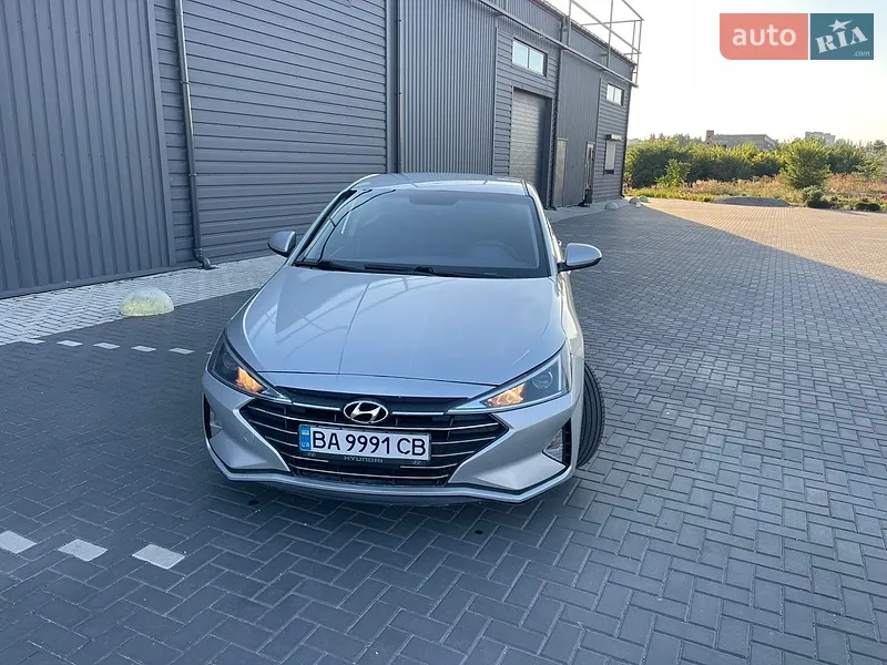 Hyundai Elantra