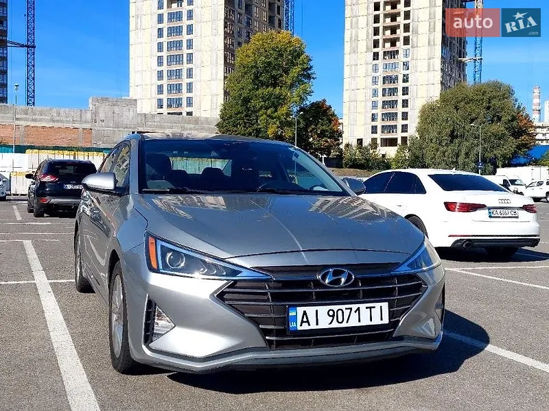 Hyundai Elantra 2020