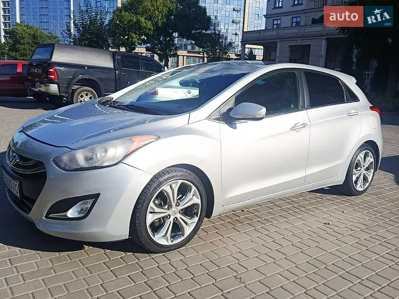 Hyundai Elantra 2013