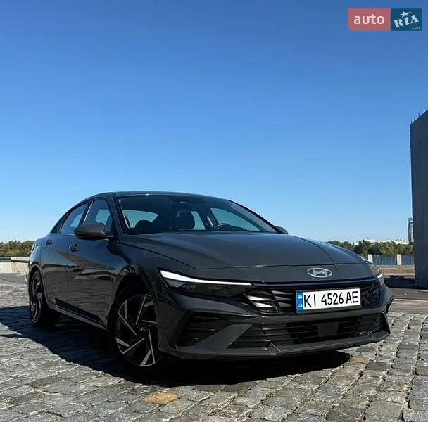 Hyundai Elantra 2024