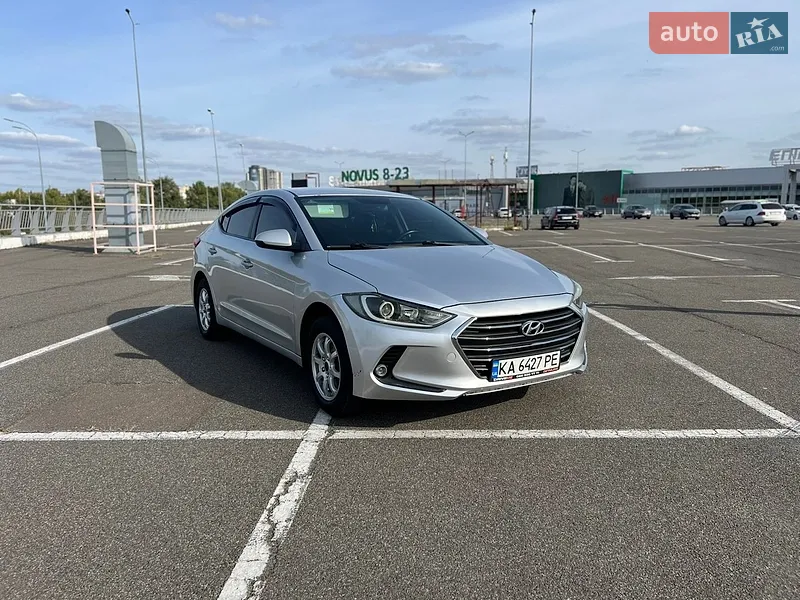 Hyundai Elantra 2018