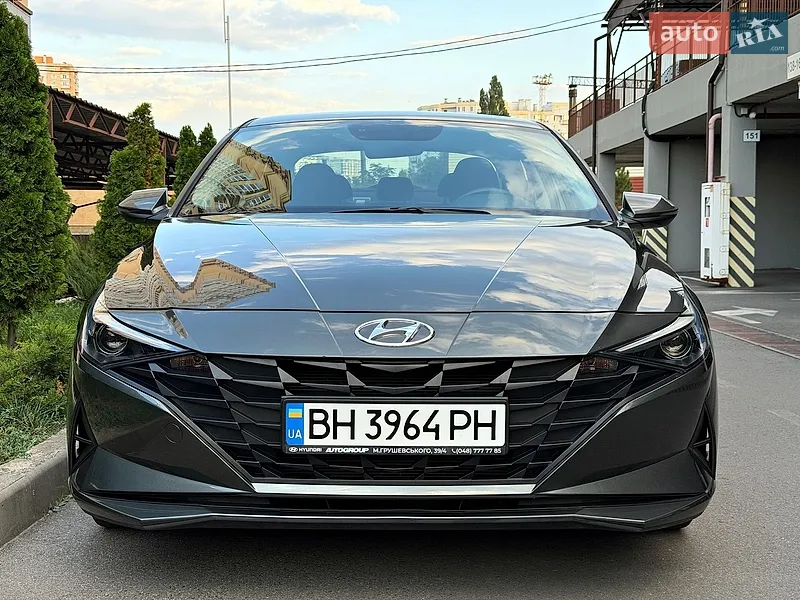 Hyundai Elantra