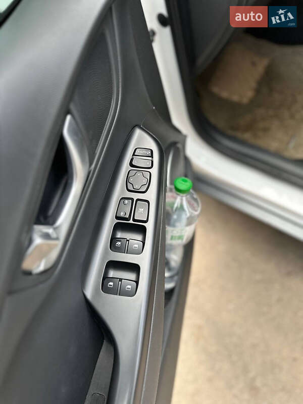 Внедорожник / Кроссовер Hyundai Encino EV 2019 в Виннице фото 13 Внедорожник / Кроссовер Hyundai Encino EV 2019 в Виннице