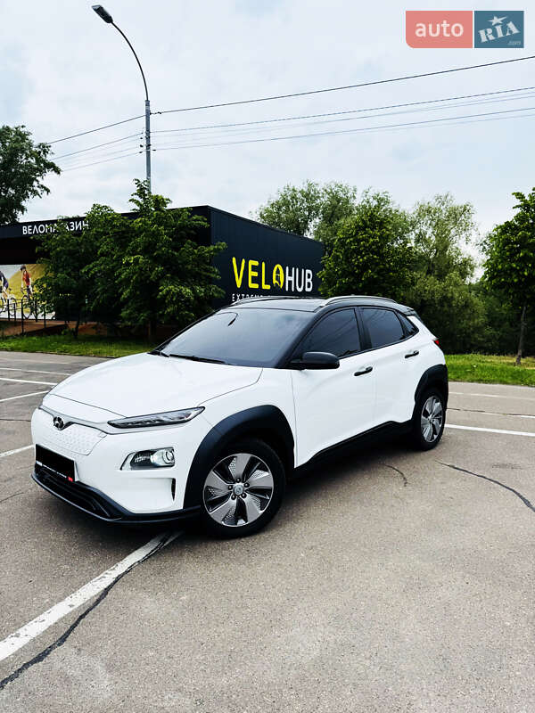 Позашляховик / Кросовер Hyundai Encino EV 2021 в 