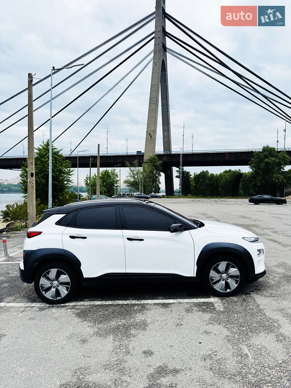 Позашляховик / Кросовер Hyundai Encino EV 2021 в Києві