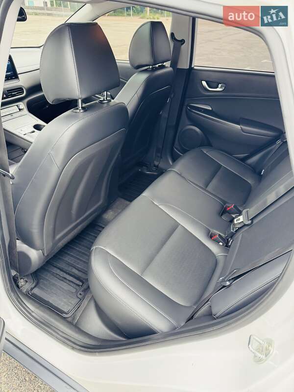 Позашляховик / Кросовер Hyundai Encino EV 2021 в Києві