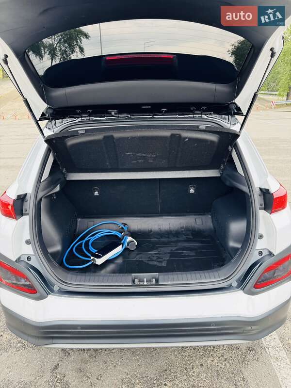 Позашляховик / Кросовер Hyundai Encino EV 2021 в Києві