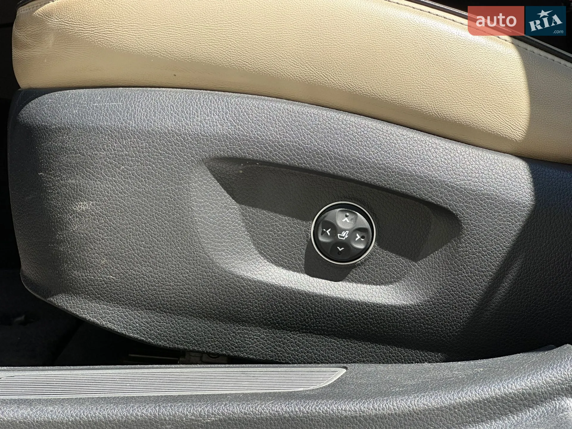 2015 Hyundai Equus - мініатюра 35