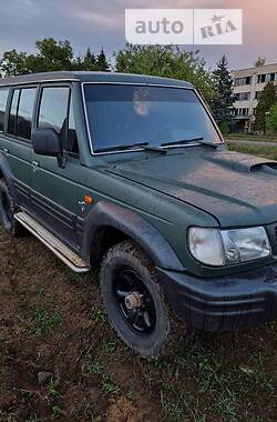 Позашляховик / Кросовер Hyundai Galloper 1998 в 