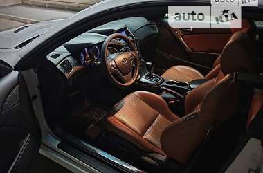 Купе Hyundai Genesis Coupe 2013 в Дніпрі