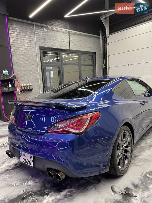 Купе Hyundai Genesis Coupe 2015 в Киеве