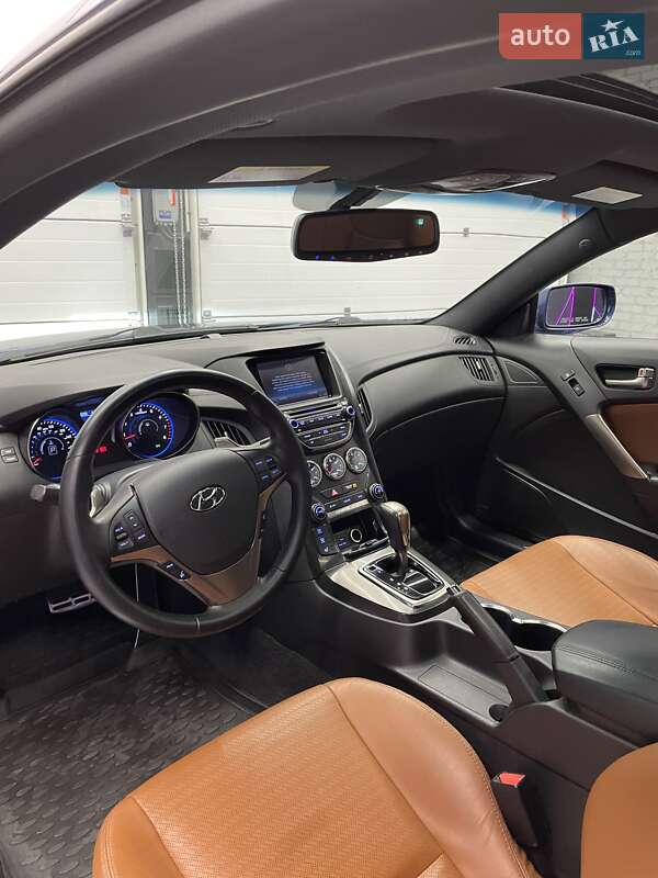 Купе Hyundai Genesis Coupe 2015 в Киеве