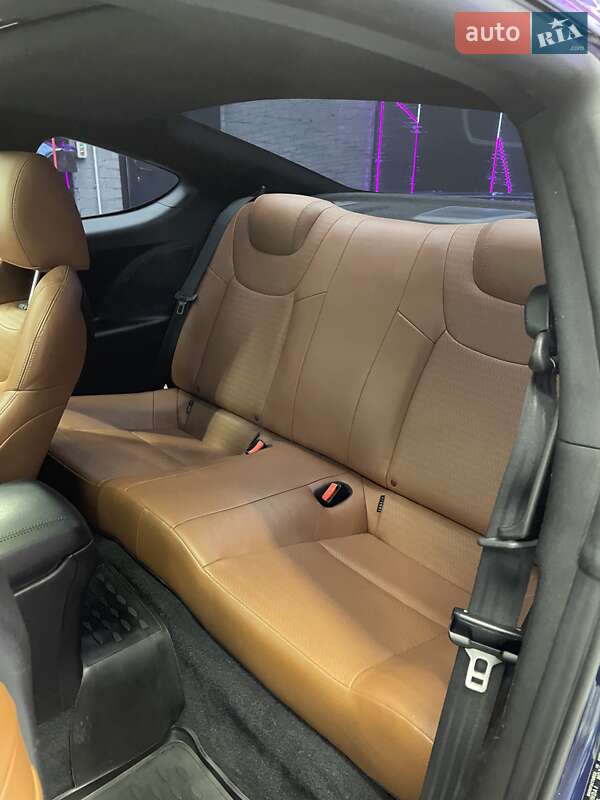 Купе Hyundai Genesis Coupe 2015 в Киеве