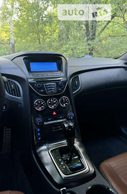Купе Hyundai Genesis Coupe 2012 в Днепре