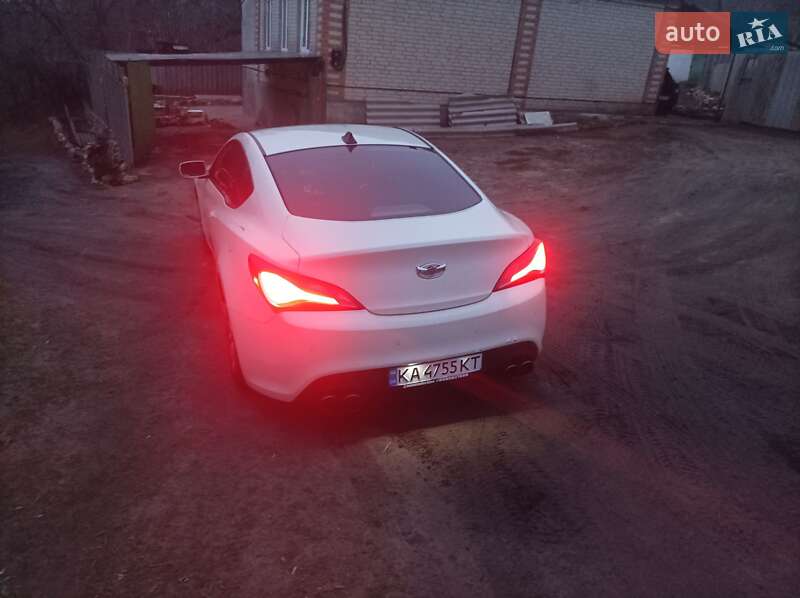 Купе Hyundai Genesis Coupe 2012 в Изюме