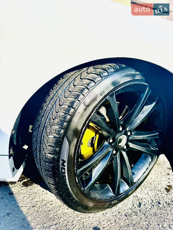 Купе Hyundai Genesis Coupe 2011 в Киеве