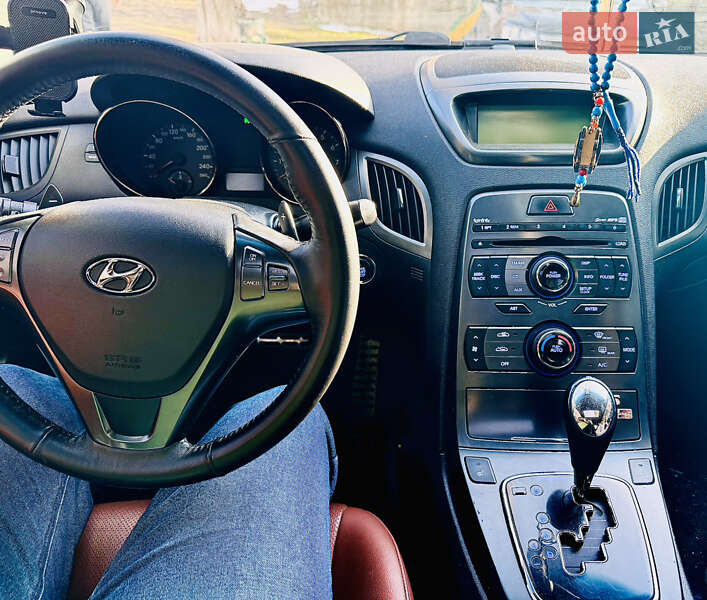 Купе Hyundai Genesis Coupe 2011 в Киеве