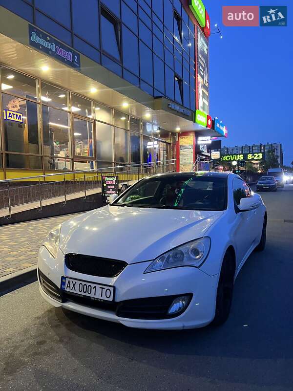 Hyundai Genesis Coupe 2010